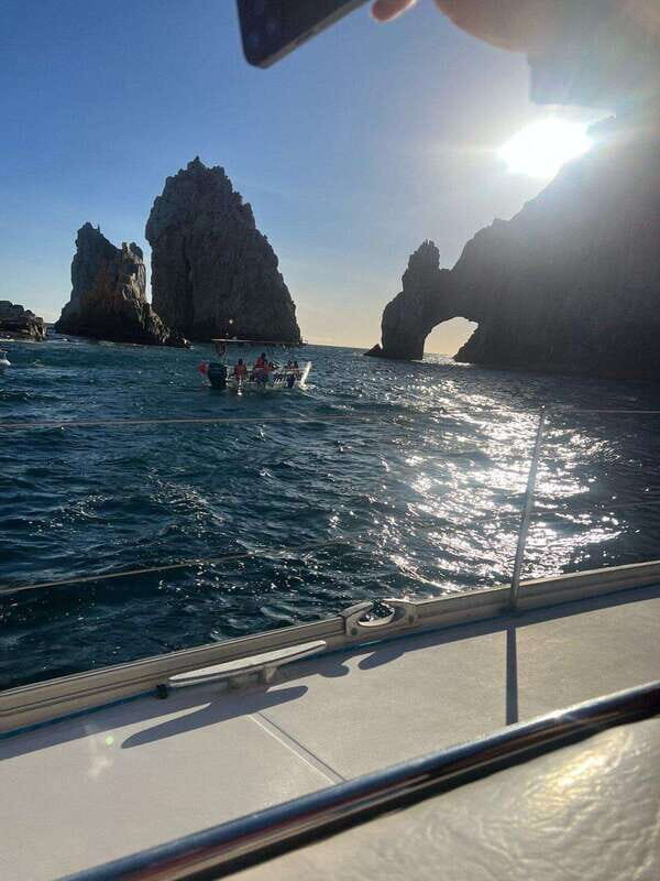 Los Cabos: Sunset Sailboat Tour with Snacks and Drinks - A Close Look at the Experience