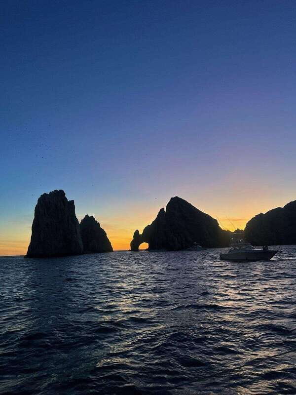 Los Cabos: Sunset Sailboat Tour with Snacks and Drinks - Practical Details and Tips