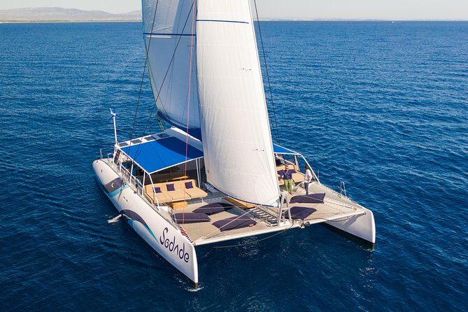Lounge Catamaran SODADE Half-Day (Adults Only) - The Sum Up