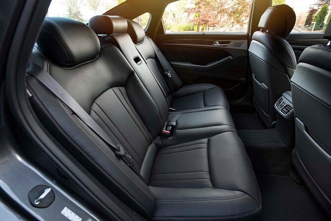 Low Cost :- Hire Full or Half Day Executive Luxury Car Services in Toronto - The Value of the Service