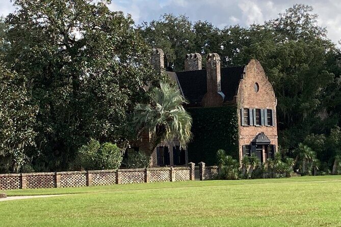 Lowcountry History Strolls - An Authentic Look at Charleston’s Past