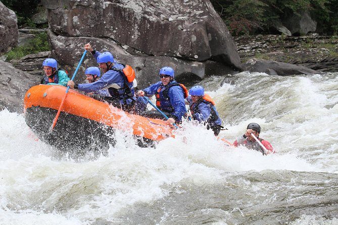 Lower Gauley River Whitewater Rafting Trip - Discover the Lower Gauley River Whitewater Rafting Tour