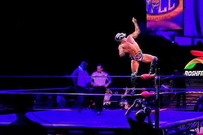 Lucha Libre wrestling show, tacos and beer with artist - An In-Depth Look at the Tour
