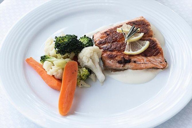Lunch Menu Bellini Rotary Restaurant - Key Points