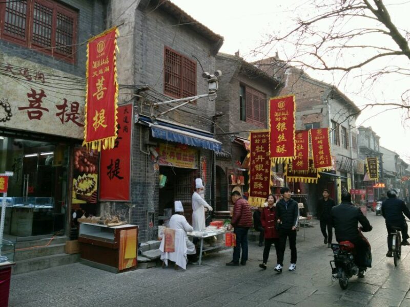 Luoyang Classic Day Tour Longmen Grottoes Old Twon Explore - Introduction