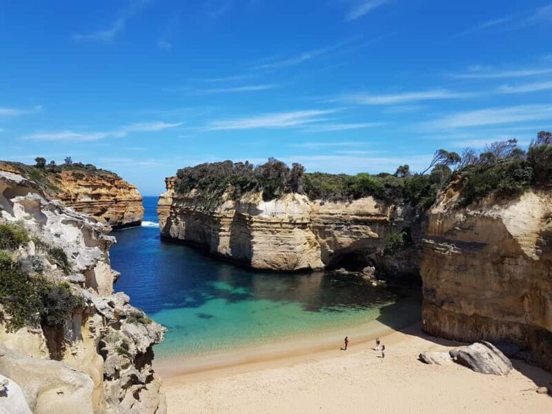 Luxe Bus Great Ocean Road Coastal Spectacular - The Iconic 12 Apostles and Loch Ard Gorge