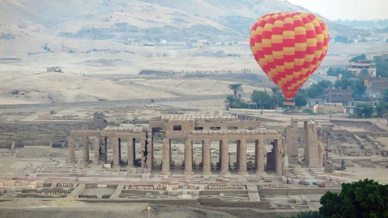 Luxor: Amazing Sunrise Hot Air Balloon Ride - Key Points