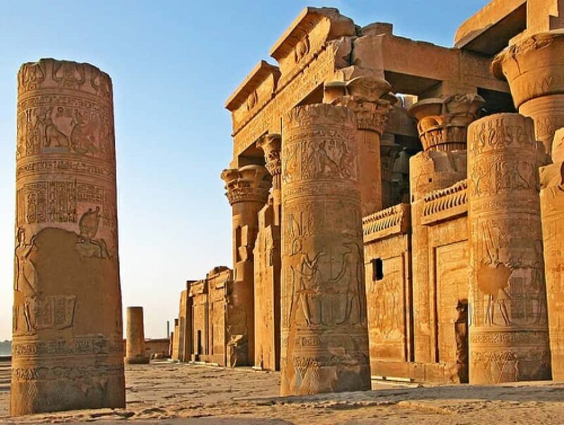 Luxor Day Tour Visit Edfu and Kom Ombo With Transfers - Key Points