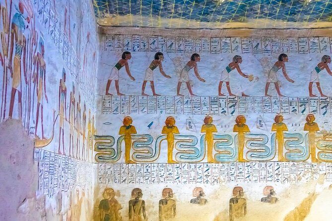 Luxor Tour to valley of the queens & Valley of the Artisans & Tombs of Nobles - FAQs