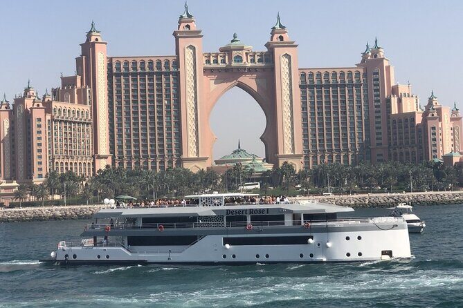 Luxury 7 Star Mega Yacht Dinner Cruise With international Buffet - The Sum Up: Is the Dubai Yacht Dinner Cruise for You?