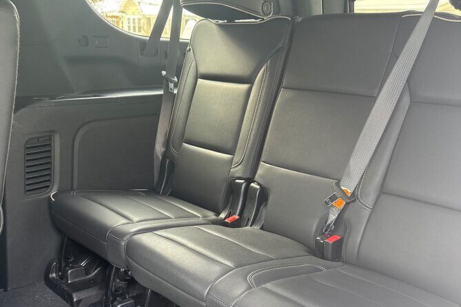 Luxury Airport Van with Private Driver - Analyzing the Service: What Makes It Stand Out?