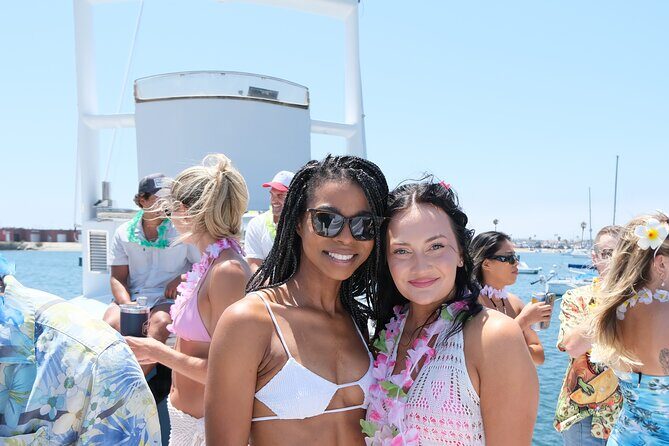 Luxury Bay or Sunset Yacht Cruise in San Diego - The Practical Side: What’s Included and What’s Not