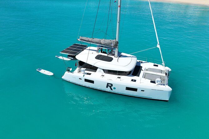 Luxury Catamaran Private Charter in St. Maarten/St. Martin - Key Points