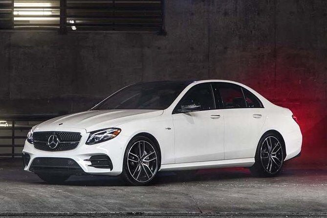 Luxury Chauffeur Car Melbourne Airport To CBD or city to airport - Key Points