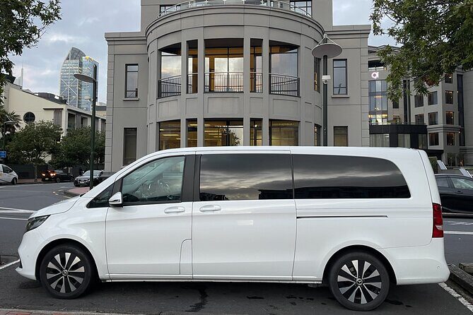 Luxury Day Tours Auckland - Key Points