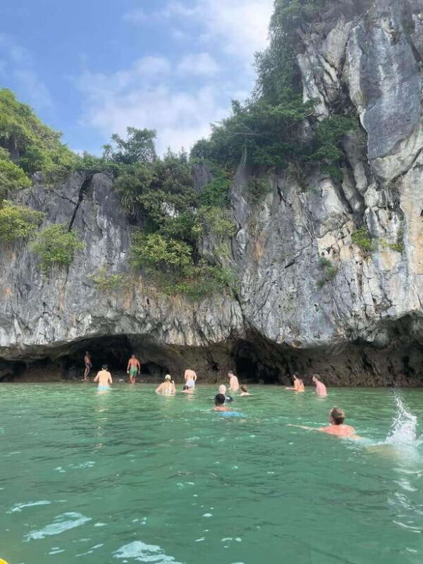 Luxury Day Trip Ha Noi - Cat Ba Island  Lan Ha Bay - The Cruise Experience: Comfort and Convenience