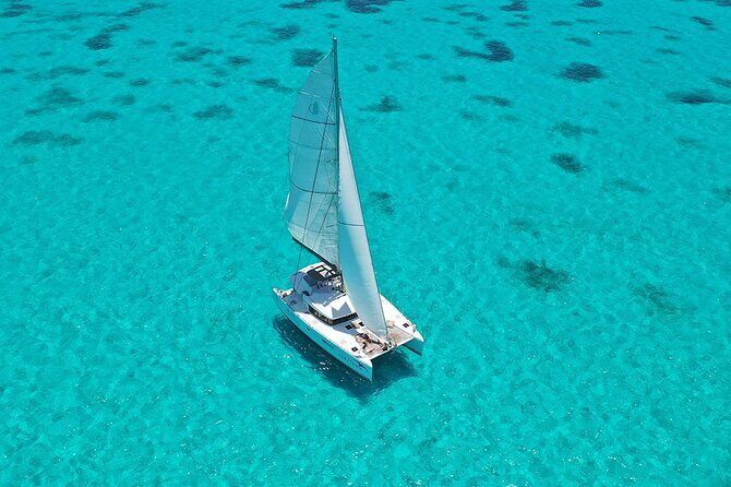 Luxury Experience in a Catamaran Platinum Sailing to Isla Mujeres - What’s Included and What to Expect