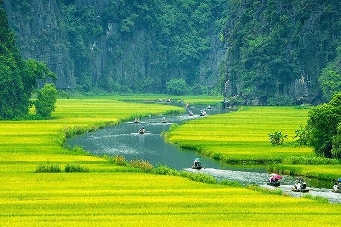Luxury Hoa Lu - Tam Coc 1 Day Tour From Hanoi - By Limousine & Small Group - A Comprehensive Look at the Hoa Lu - Tam Coc 1 Day Tour
