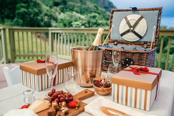 Luxury Picnic Volcanoes & Waterfalls: Private Helicopter Tour - Key Points