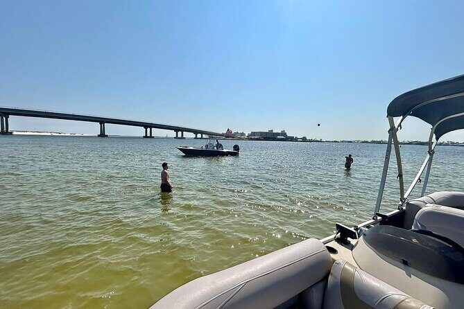 Luxury Pontoon Boat Rental - What to Expect on Your Day Out
