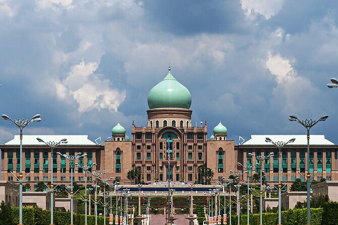LUXURY Private day tour: Kuala Lumpur & Malacca from Singapore by licensed guide - FAQ