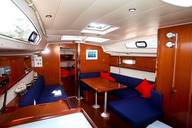 Luxury Sailing Cruise on Sydney Harbour with Lunch - What Makes This Tour Stand Out?