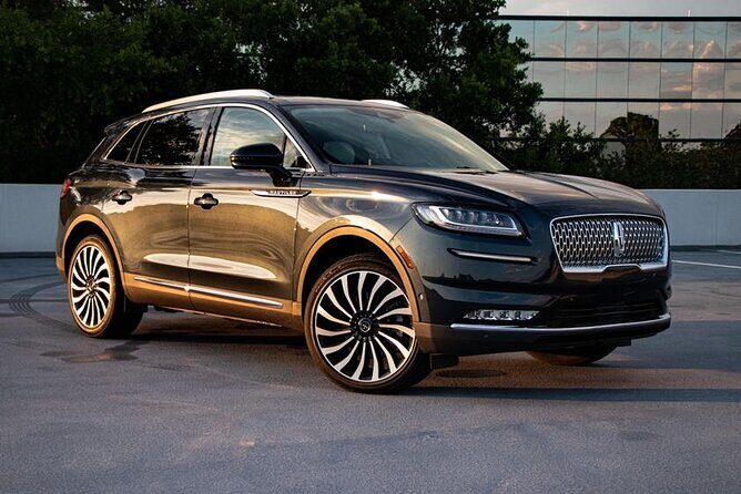 Luxury Sedan 4-Hours Sightseeing Tour in Chicago Hourly Service - Introduction: A Stylish Way to Explore Chicago