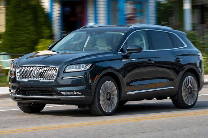Luxury Sedan O'Hare/Midway Airport (Curbside) Chicago Ony Way - Key Points