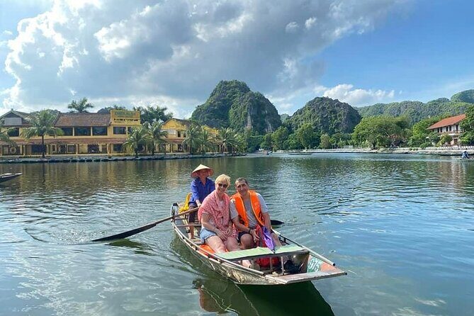 Luxury Small Group Tour in Tam Coc, Mua Cave, Bich Dong Pagoda - FAQ