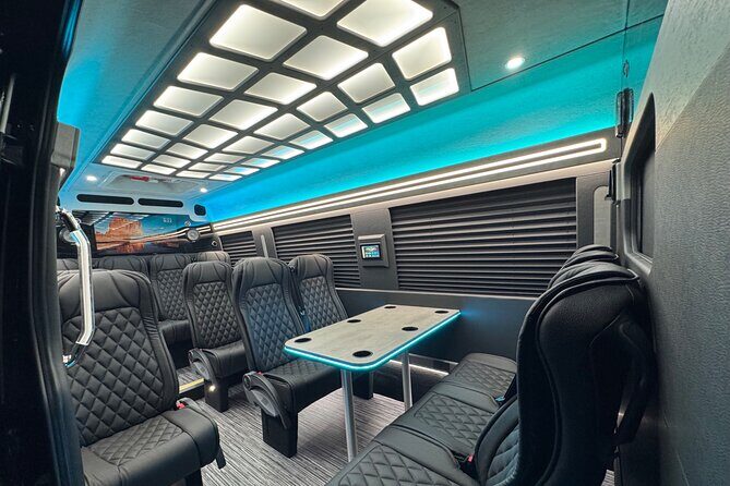 Luxury Sprinter Transfer Airport, Waikiki and Cruise Terminal - The Sum Up