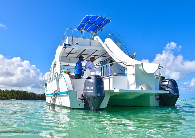 Luxury Sunset Party Boat - Key Points