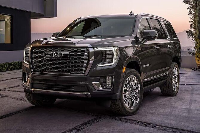Luxury SUV 4-Hours Sightseeing Tour in Chicago DT Hourly Service - In Summary