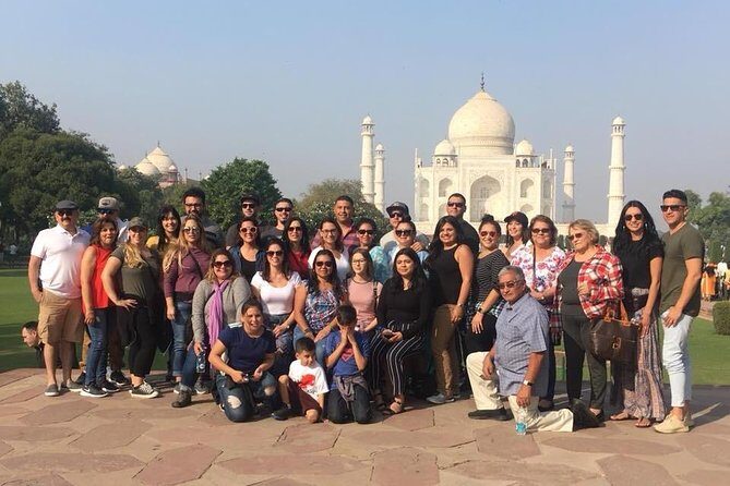 Luxury Taj Mahal by super fast train from Delhi all inclusive - Key Points