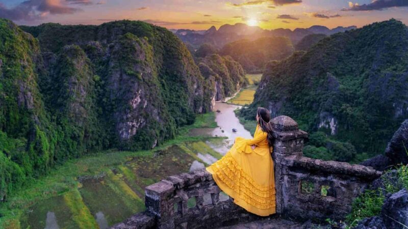 Luxury Tour Bai Dinh-Trang An-Mua Cave Limo Bus-Buffet Lunch - Authentic Experiences and Hidden Gems
