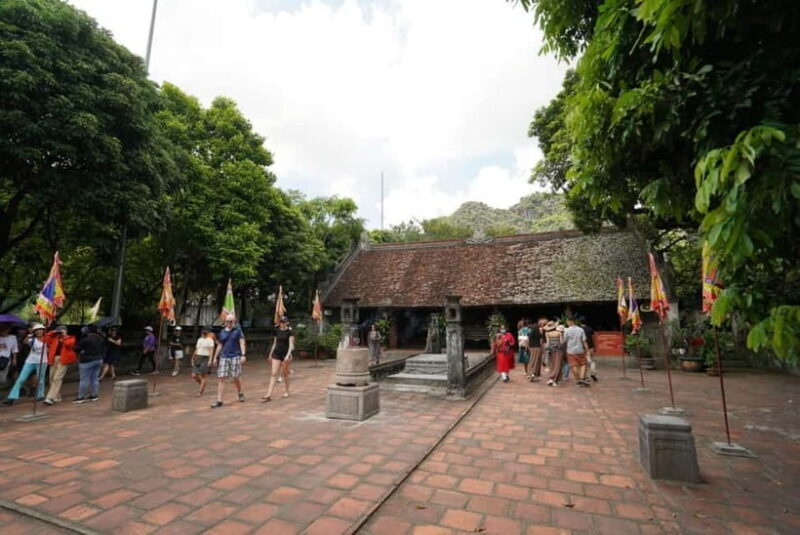 Luxury Tour Bich Dong Pagoda-Hoa Lu-Tam Coc-Mua Cave-Biking - What Travelers Are Saying