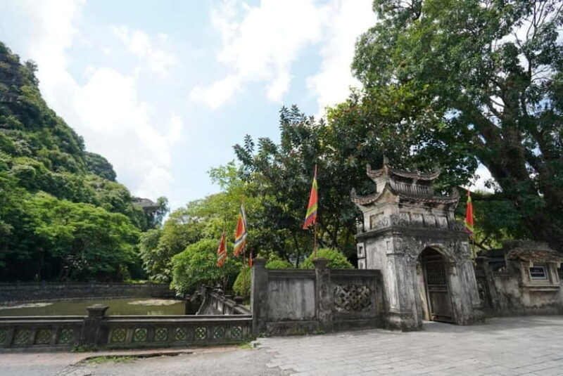 Luxury Tour Bich Dong Pagoda-Hoa Lu-Tam Coc-Mua Cave-Biking - Frequently Asked Questions (FAQs)