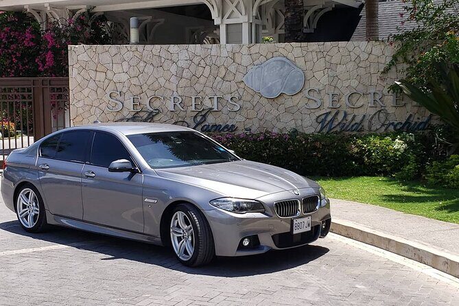 Luxury Transfer: Montego Bay Airport - Negril & Ocho Rios Resorts - Key Points