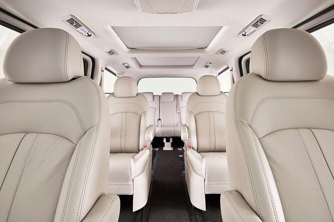 Luxury Van, Private Transfer, Cairns Airport - Cairns City - What to Expect from the Cairns Airport to Cairns City Private Transfer