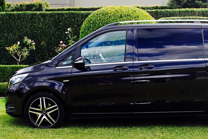 Luxury Van - Sydney Airport Private Arrival Transfer - Analyzing the Experience: What You Can Expect