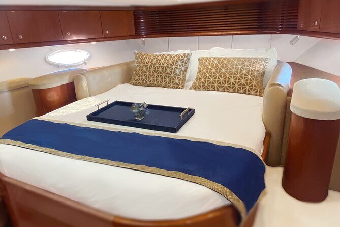 Luxury Yacht 65' Sunseeker 4 hours from Palm Beach - FAQs
