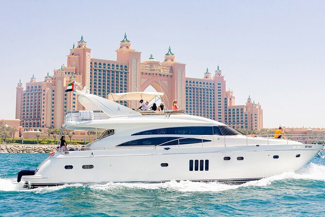Luxury Yacht Cruise and Dine in Dubai - Who Should Consider This Tour?