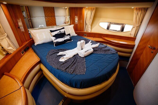 Luxury Yacht Private Rental from Dubai Marina - Analyzing the Price & Value