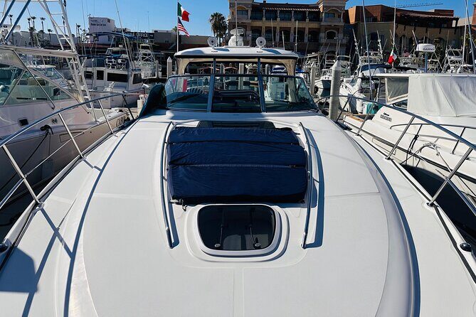 Luxury Yacht Tour in Los Cabos 45FT SeaRay Sundancer - FAQ