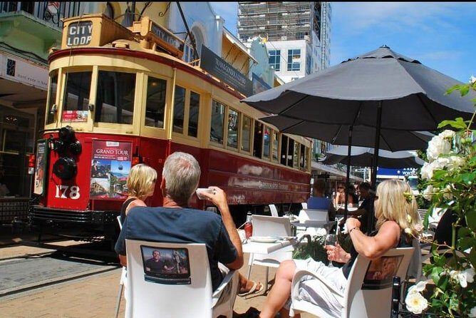 Lyttelton Shore Excursion: Christchurch & Willowbank Tour - Exploring Christchurch in a Nutshell