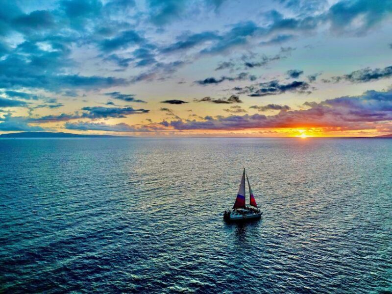 Maalaea Harbor: Sunset Sail on a Charming Hawaiin Catamaran - A Relaxed, Authentic Maui Experience