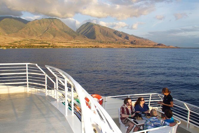 Ma'alaea Premium Dinner Cruise: Four Course Dining Experience - The Overall Experience: Authentic, Relaxed, and Scenic