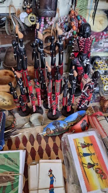 Maasai Market Souvenir Shopping - What’s Included in the Price?
