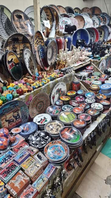 Maasai Market Souvenir Shopping - Practical Considerations