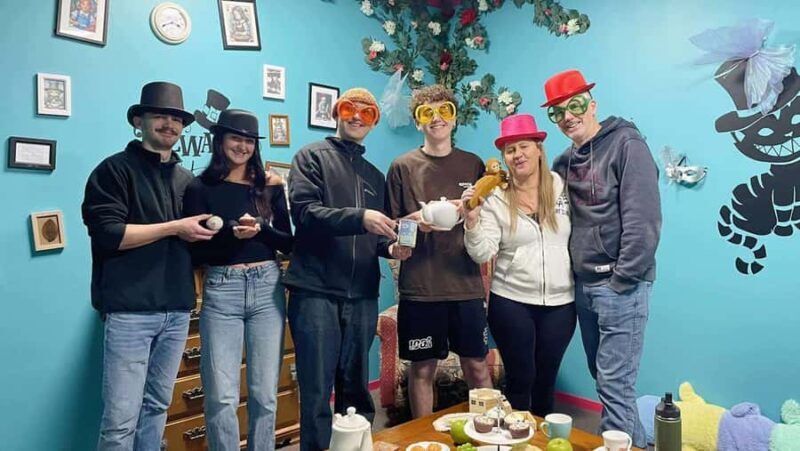 Mad Hatter's Hat - Escapism - Escape Room Experiences - Key Points