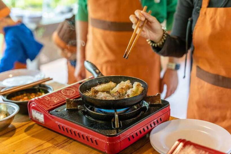 Mad Monkey Hoi An Cooking Class & Bamboo Boats - Authentic Experiences and Review Insights